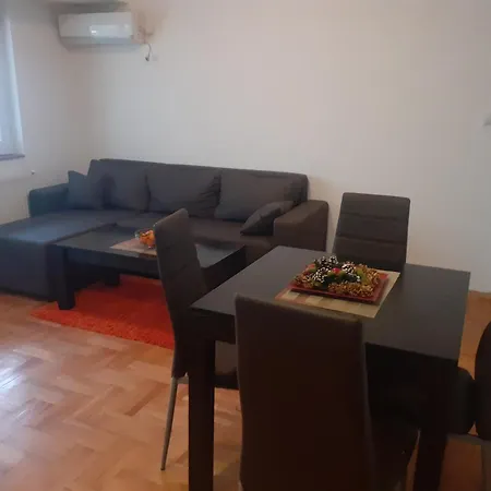 Ballet Apartament - 2 Skopje Extérieur photo