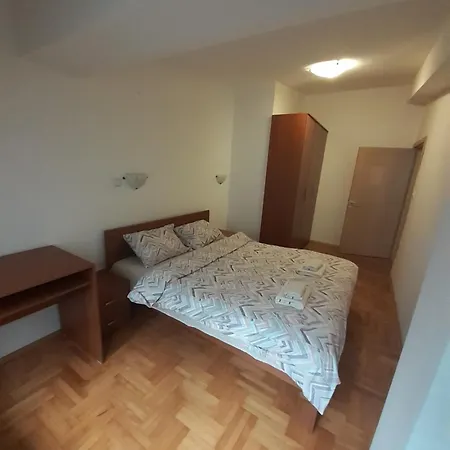 Ballet Apartament - 2 Skopje Extérieur photo